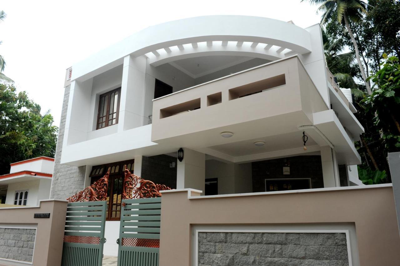 Moksha Homestay Thiruvananthapuram Extérieur photo